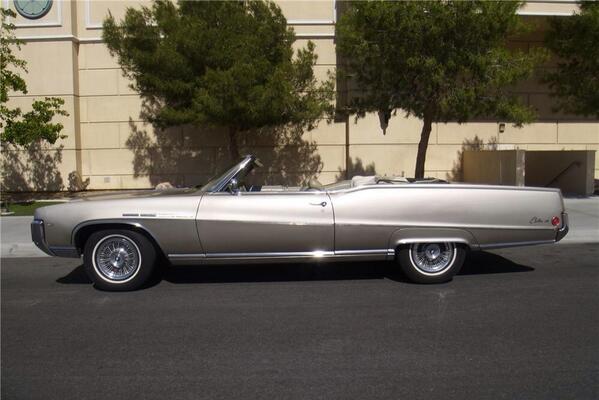 MichaelJerome75's tweet photo. 1969 Buick Electra 225
Convertible ... http://t.co/INnEWsDJOT