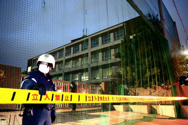 事件記者 Auf Twitter 男子生徒が飛び降り自殺をした名古屋市の浄心中学校 警察が規制線を張っている Http T Co Qsodl8w4zz