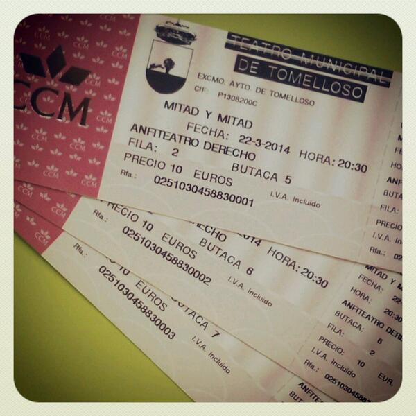 16_Lydia's tweet photo. El sábado nos vamos al teatro de la mano de @pacotous y @NietoPepon #MitadYMitad #Tomelloso @JaimeMR93 @edgarmz803 http://t.co/bxWkcHTaZM
