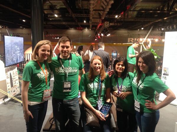 JLLupstream's tweet image. #HelloJLL ! We are wearing green shirts to #BuildingForTomorrow