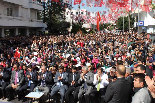 mhpantalya's tweet photo. MHP GNL.BŞK.YRD.TUĞRUL TÜRKEŞ'İ KUMLUCALILAR COŞKUYLA KARŞILADI. KUMLUCA İNANMIŞ 30 MART'I BEKLİYOR @ocosmancetin http://t.co/VxMi55P53z
