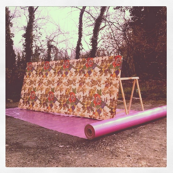 AnalogiaProject's tweet photo. Studio Outside! #analogiaproject #salonedelmobili #Milano http://t.co/I1tVe6bpJJ