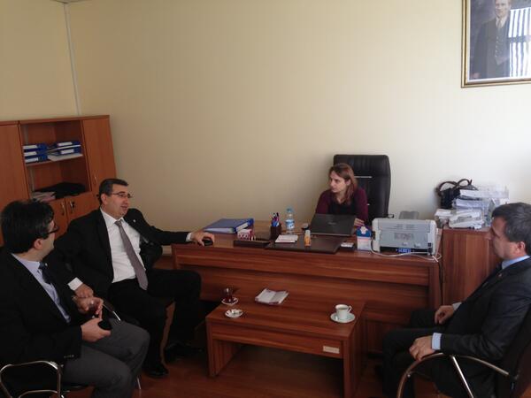 T.Ü. Mühendislik Fakültesi Dekan Vekili Sn.Yrd.Doç.Dr. Andaç Şahin Mesut'u makamında ziyaret ediyoruz