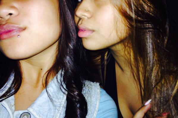 meleisprincess's tweet image. Things I get into with my behbeh💎 #newpiercings @Caaarlynx3😘