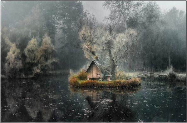 Gabriele_Corno's tweet photo. Last place on Earth - Hungary by Gabor Dvornik http://t.co/BFJHEP0XOz