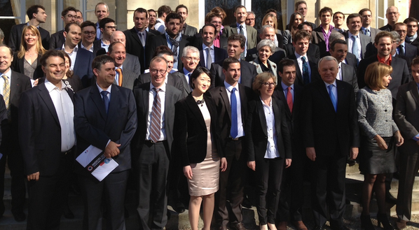 jeanmarcayrault's tweet photo. Je suis heureux d'avoir rencontré ce matin les lauréats du concours @Innovation2030 http://t.co/9aLXoGPMi6