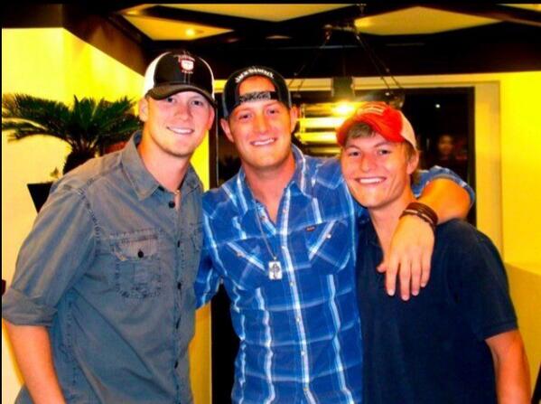 PlayBkPlay's tweet photo. #tbt to the Hotel Indigo days w @thubbmusic and @justinmrusek #jeezzzz #funhouse http://t.co/nSw1Rlu742