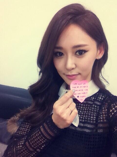 BjL3os4CEAAb_I5.jpg:large