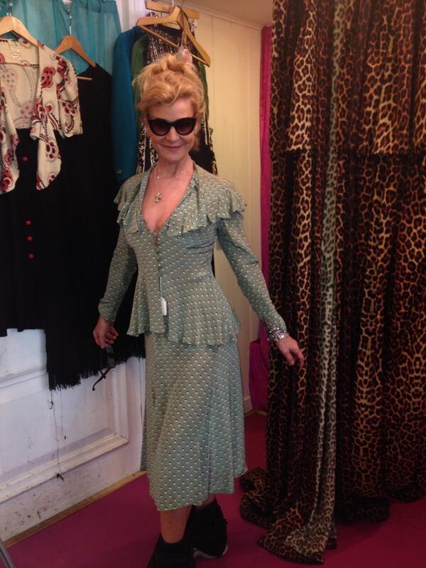 mariamcerlane's tweet image. Beautiful vintage Oz Clarke two piece 380 quid! Trousers round ankles, models own #didntbuy