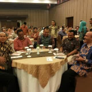 banten_mc's tweet photo. Ketua DPRD Banten dari Partai Demokrat, H A'eng Haerudin menghadiri pisah sambut Danrem Maulana Yusuf di Serang. http://t.co/EydBTcdiiv