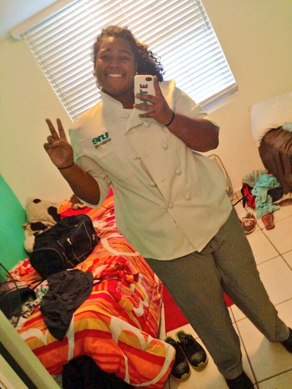 eletnahs's tweet image. 😍🔪✌️#chefflow