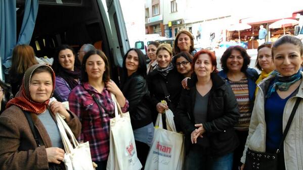 aylinkotilonlne's tweet photo. Vefakar kadınlarımızın emeğiyle kazanacağız Beyoğlu'nu... @aylin_kotil http://t.co/Rjy7QOJMUO