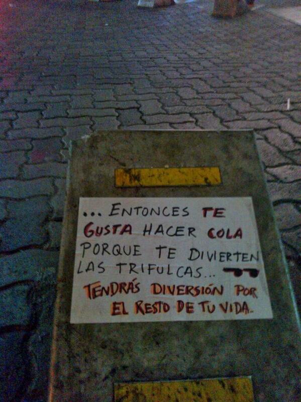 DianaCaroRuiz's tweet photo. Eres más productivo de lo que te permite hacer la cola de la leche. No a la anomia #protestaconideas @soycaraquista http://t.co/fhQxoko3Ek