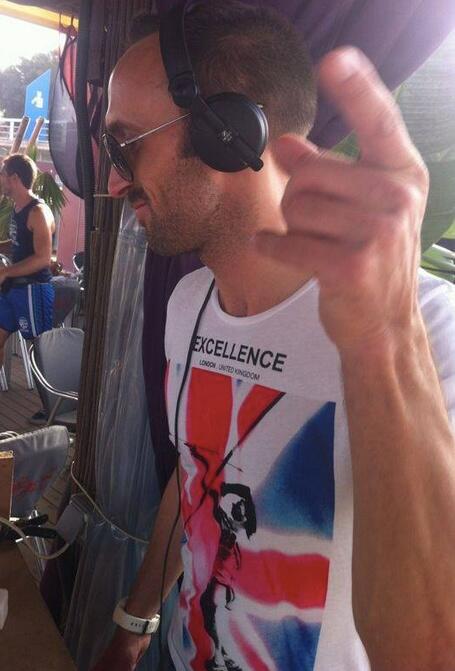 RedVelvetRevue's tweet photo. Dj JusDiz - Our awesome dj for the night playing a whole selection of different genres  Deep &amp; Soulful @DJJusDiz http://t.co/FdlMjfH2YQ