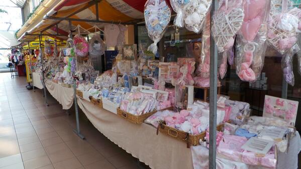 marktlandevents's tweet photo. Voor de Hobby-, Kunst- en Creatief #markt op 13-9 en 13-12 in #Zoetermeer #rokkeveen zijn nog enkele plaatsen vrij! http://t.co/l6xojoZDyg