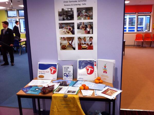 Loving the careers fayre at Cape Cornwall great chance to promote Tesco#awesome31@Emmamoys@SarahLawls@TescoPenzance