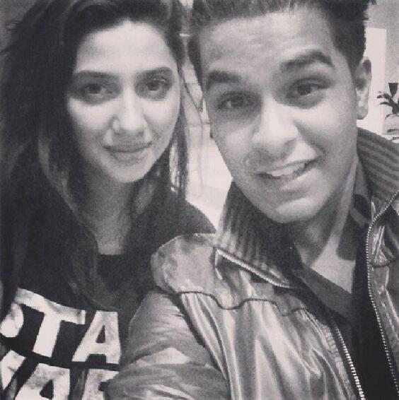 AsimateForLife's tweet image. Ladies and gentlemen @AsimAzharr and #Mahira &amp;lt;3