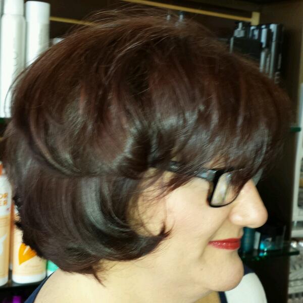 SalonAmbience1's tweet image. Bonnie's Cut and color of the day
#framesicolor