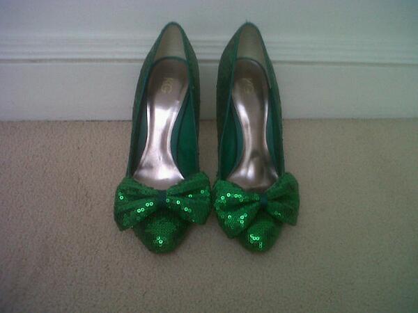 Su_Gimenez's tweet image. Hola seguidores, como estan? Alguno de Uds. se llevara este par de zapatos. Los quiero!!! Su