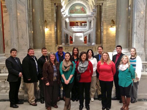 KYSenateGOPXtra's tweet photo. Welcome Leadership LEAP!  @kysenatepres &amp; Sen Robinson so glad to have you visiting Capitol! #kyga14 http://t.co/vdYgKE9liB