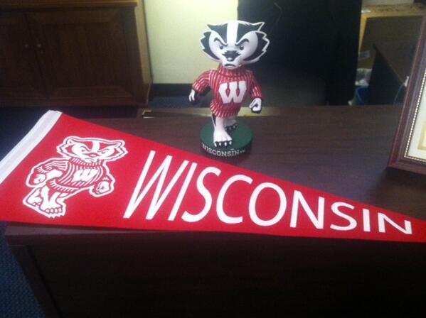 PackerStaffer's tweet photo. 1 Down! Headed to the round of 32! #buckybadger #Badgers http://t.co/OZmQwAT5gt