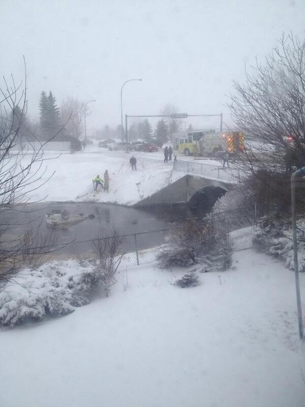 AHjelsvold's tweet photo. Airdrie accident today. Praying these people are okay http://t.co/N4taOBQ3FY