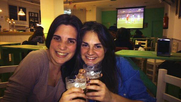 ElisaGotor's tweet photo. De buen jueves :) @Paocriseste http://t.co/TKXyPcxJWo