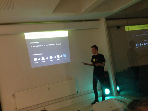 phusick's tweet image. Thank you @vanjacosic for a great talk about #gulpjs. #copenhagenjs