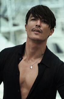 AutumnMistDance's tweet photo. Follow this amazing man @danielhenney #DH500K #TeamHermosa #TeamHenney #LOVED #ADORED #WeLuvDH #HottieOfTheYEAR http://t.co/qpBNuO6qur
