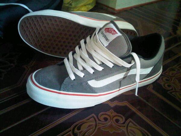 vans omar hassan