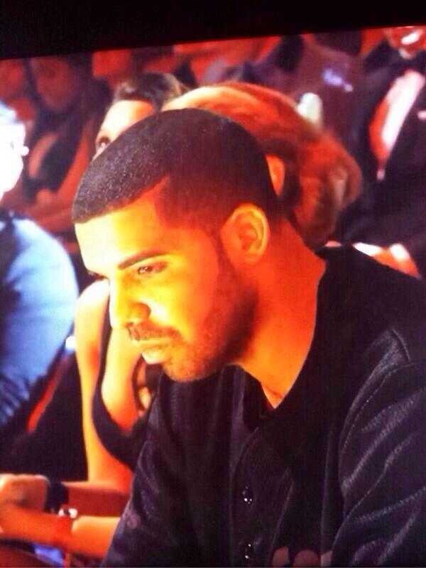 NoBillionForMe's tweet photo. I'm just here looking at my bracket like... http://t.co/XG32PgcLMg