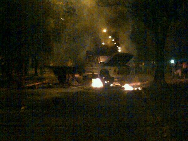 gocho_malcriado's tweet image. &quot;&quot;@tachirafuerte Queman camión en la marginal del torbes #SanCristobal #ResistenciaVzla #GOCHOSARRECHOS