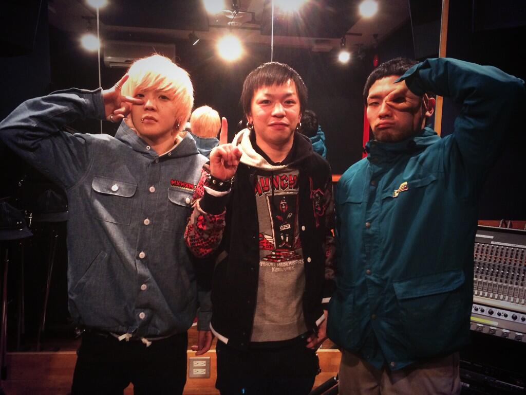 電波少女 BIOS Stream 電波少女 | Listen to 廃盤 playlist online for