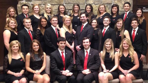 arkansasalumni's tweet photo. Welcome to the newest alumni leaders - @ArkansasSAA Student Alumni Board 2014! #StudentsNow #RazorbacksForever http://t.co/qbOI90dEvN