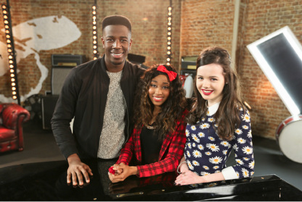 Rwhi29's tweet photo. #TeamWill #TheVoiceUK @iesher @sophiemaymusic @iamwill @BBCTheVoiceUK  #JermainJackman http://t.co/2IaH125c2x"@juleshennep tomorrow night!