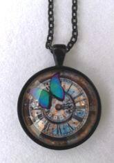 DesignsACD's tweet image. So happy!! I have completed this Beautiful Pendant....and it can be yours for only €15.00!!