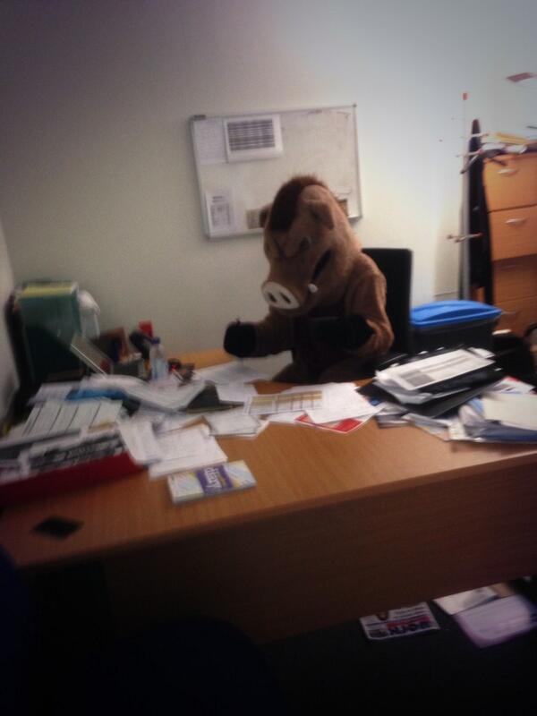 RGUCheerDance's tweet photo. Just another day in the office @rgu_presspa @rgusport http://t.co/UulAS1M15l