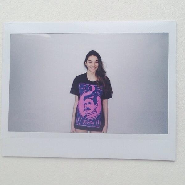 Aprelushka's tweet image. New #teslaboy merch⚡️