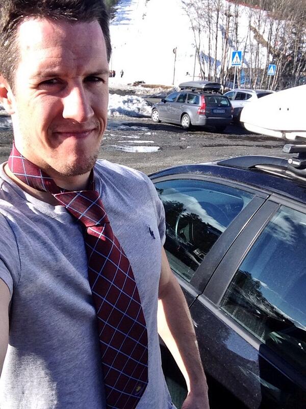 skiworldrecord's tweet image. Skied Norway today, Takes the final total to 17 and hopefully a new WR! Wearing @whufc_official tie by @TieClubcouk