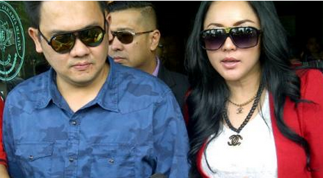 Ada yang butuh tukang pijat tunanetra? Nih, ada 3 orang buta.. Aat, Egi, dan Ilal..