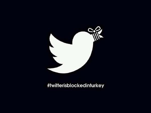 sosyalmedyaco's tweet photo. Twitter sansürü tweet rekoru kırdı: 3 saat içinde 2,5 milyon tweet

▶ http://t.co/vjIoHwbt5p http://t.co/Zi5eYuYnil