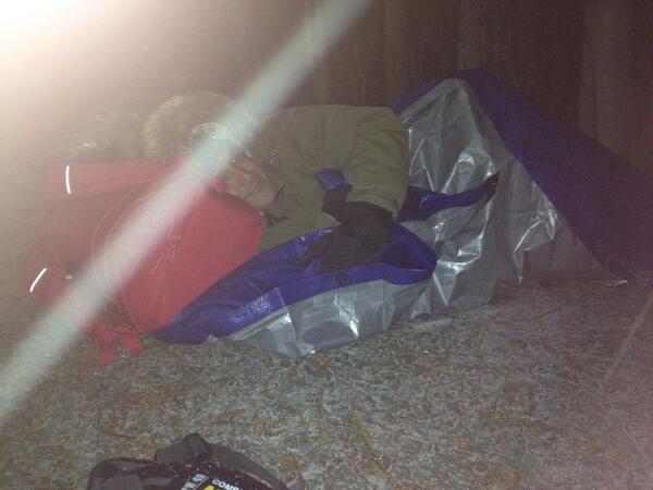 bwils89's tweet photo. @melaniemargaret your hubby found a warm bed to catch a couple zzz's in the snow! #makeshiftshelter #360Experience http://t.co/Afjq9Nu7EE