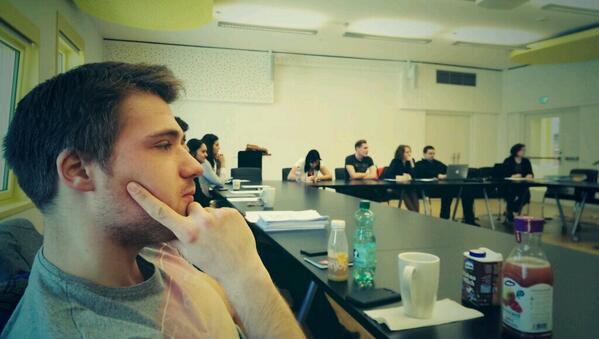 derReininger's tweet photo. Wahl des #sozialreferenten der #oehwu auf der 1. ordentlichen #uv #wu http://t.co/zhdW6mRFm6