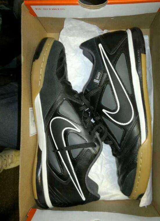 Para empezar ma mañana sorteamos estas preciosas nike gato solo rt suerteeeee