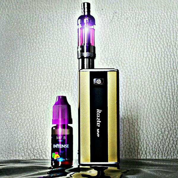 CharliesVape's tweet photo. My Pink Friday. #GummyBerry #MOB #iTaste #MVP #Vape #FreshToDef #CloudChasers http://t.co/8IObkLezuB