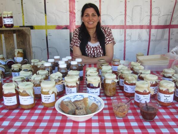 Versgerechten's tweet image. Morgen is de proeverij van @WijkkeukenZuid bij #Vers. Alles over #sambals, #chutneys en #dukkahs!