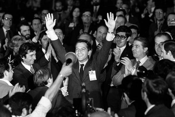 el_pais's tweet photo. Adolfo Suárez, la trayectoria de un presidente en imágenes http://t.co/mLxQiwaN1a http://t.co/w7QoNhkQc1