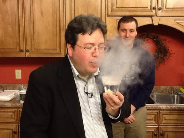 WABI_TV5's tweet image. Who doesn&apos;t love playing with liquid nitrogen on the #tv5morningnews ?#CoolestInterviewEver