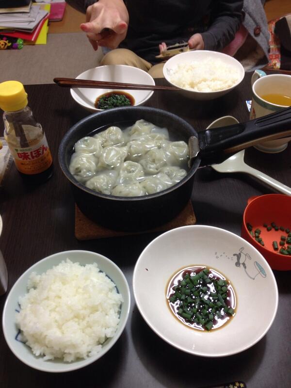 chan_shon's tweet photo. 水餃子完成！！*\(^o^)/*うますぎー！！ http://t.co/syIW5ywjry