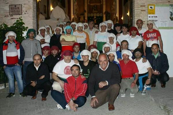 Buen ensayo anoche con mi palio de la Caridad <a href="/PasionEcijana/">La Pasión en Écija</a> <a href="/Ecija_Cofrade/">Semana Santa Ecija</a> <a href="/HYedraOficial/">Hdad. Yedra Écija</a>